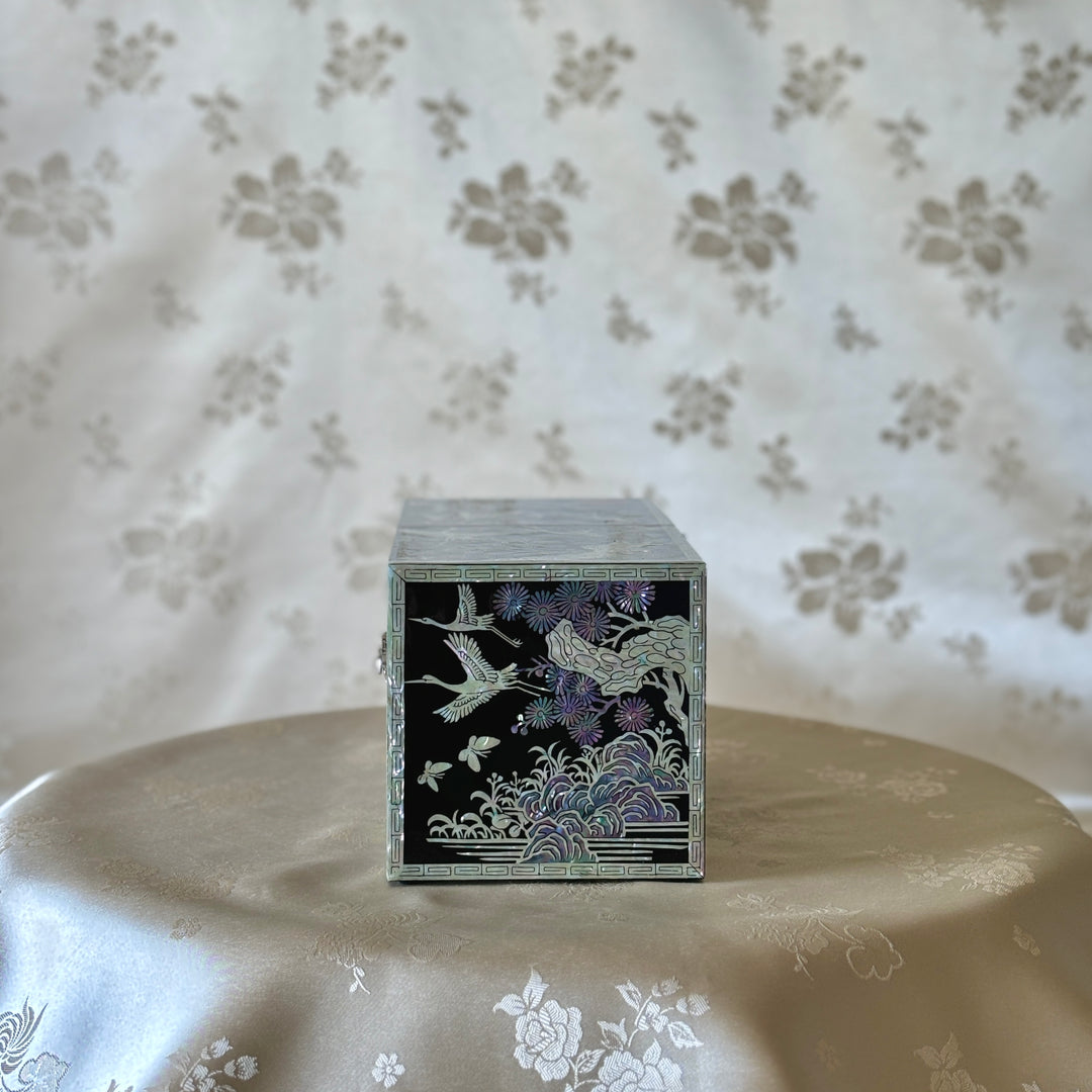 Mother of Pearl Jewelry Box with Pine Tree and Crane Pattern