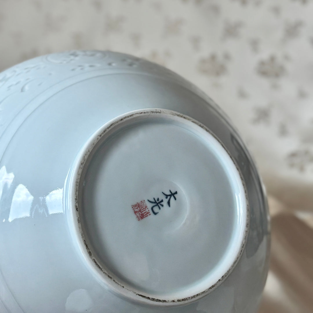 White Porcelain Vase with Incised Cloud and Crane Motif