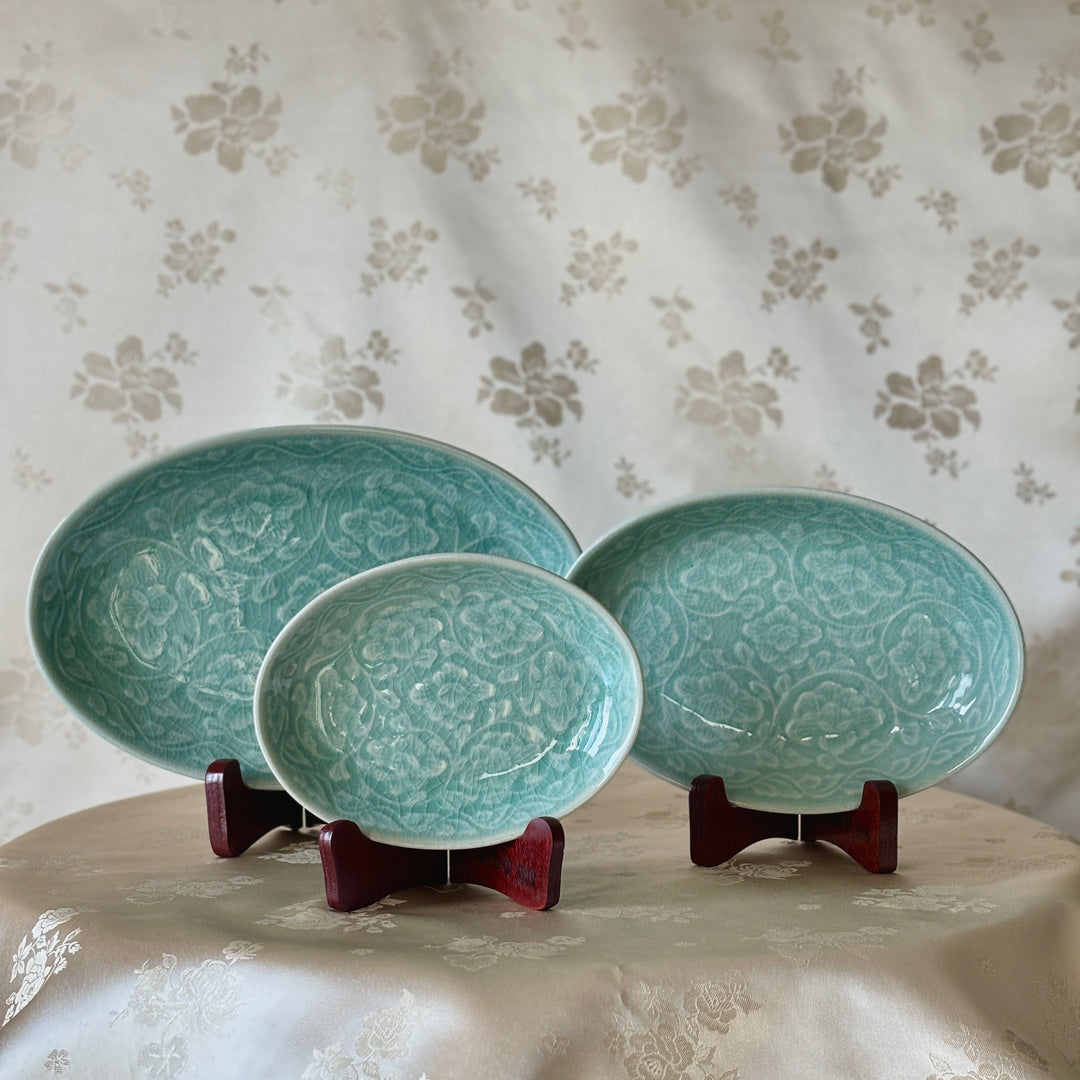 Celadon Oval Plate Set with Embossed Vine and Peony Design