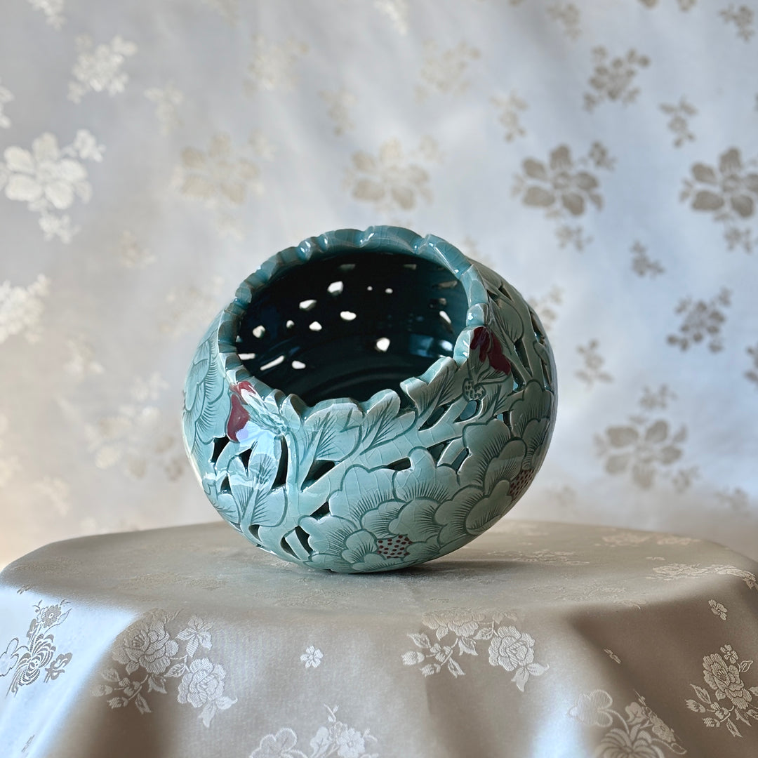 Celadon Openwork Vase with White Inlay: Peony Motif