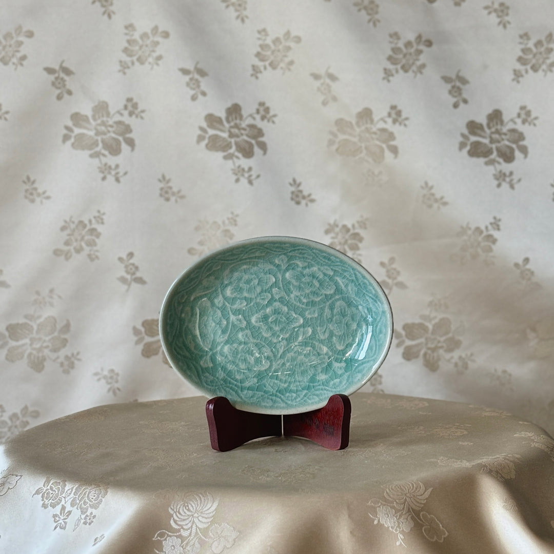 Celadon Oval Plate Set with Embossed Vine and Peony Design