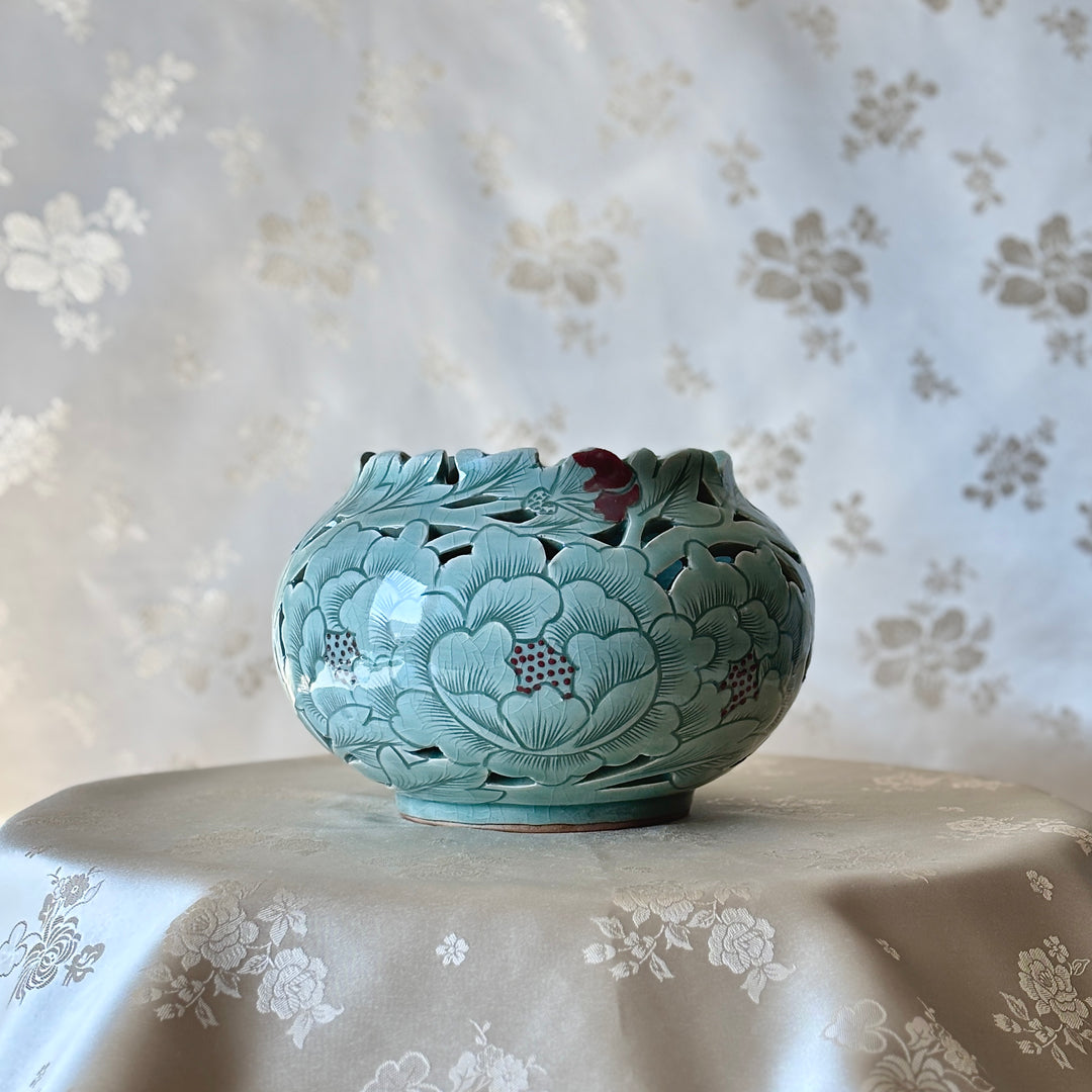 Celadon Openwork Vase with White Inlay: Peony Motif