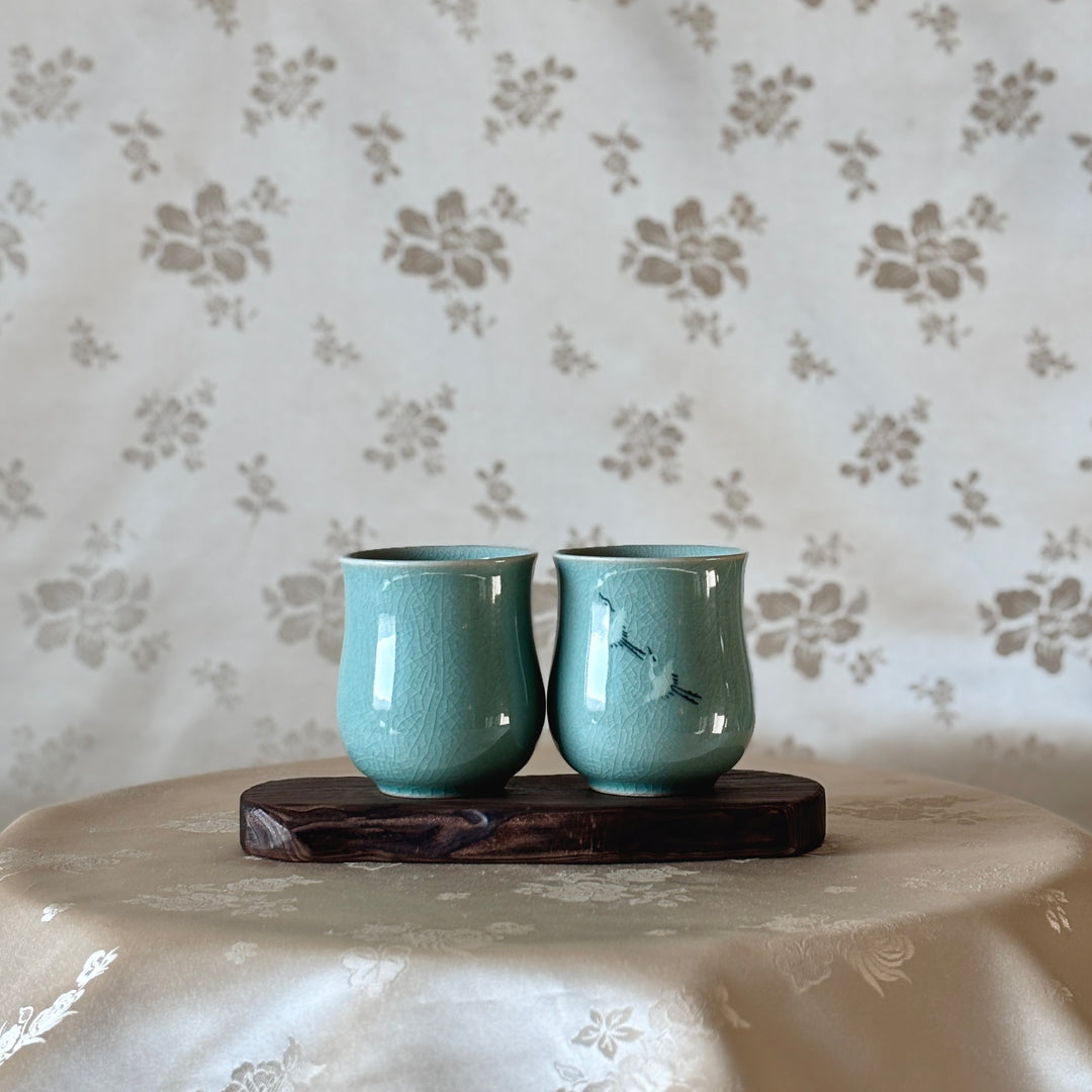 Celadon Set of Two Cups with Inlaid Crane Motif