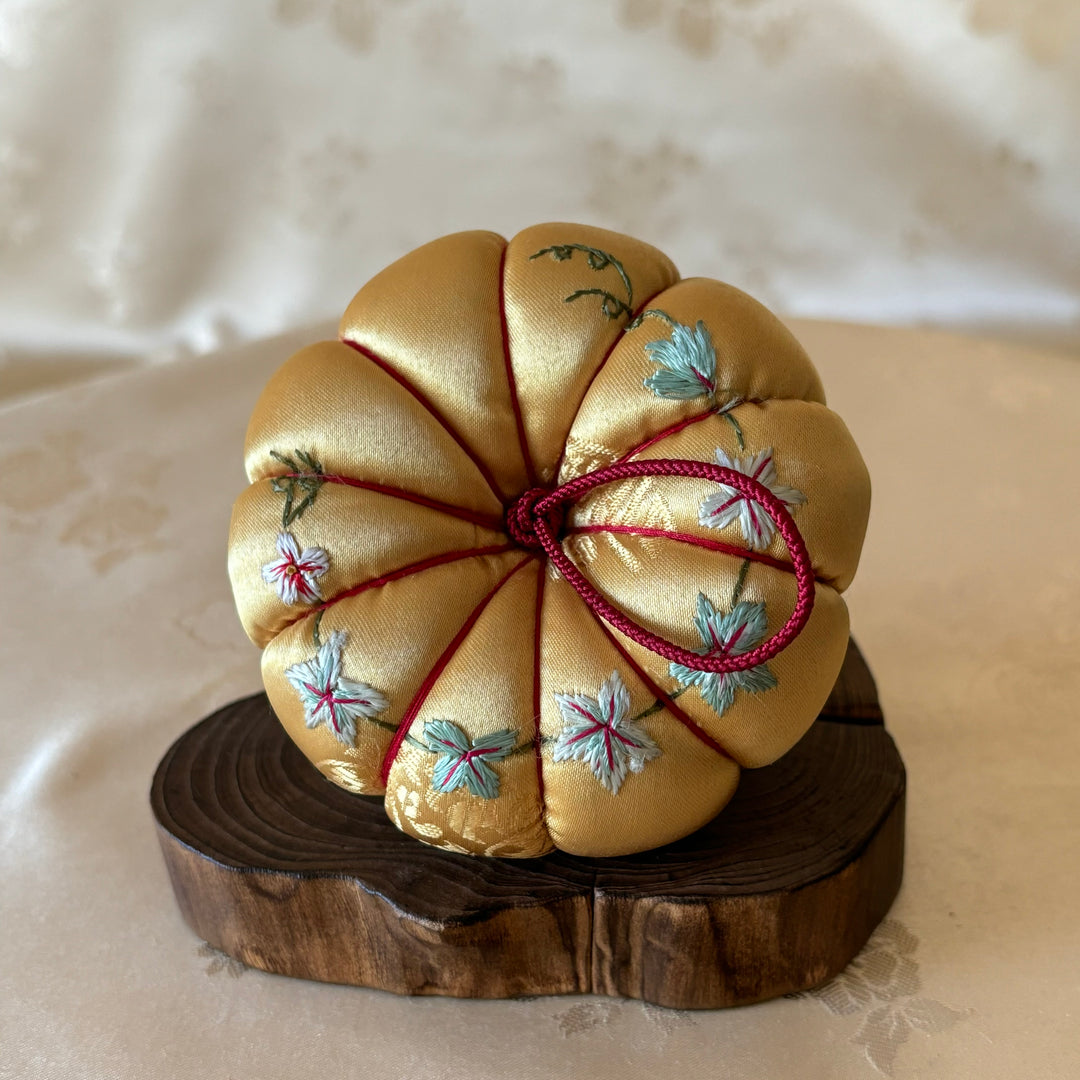 Silk Pumpkin Shaped Needle Pin Cushion with Embroidery Pattern