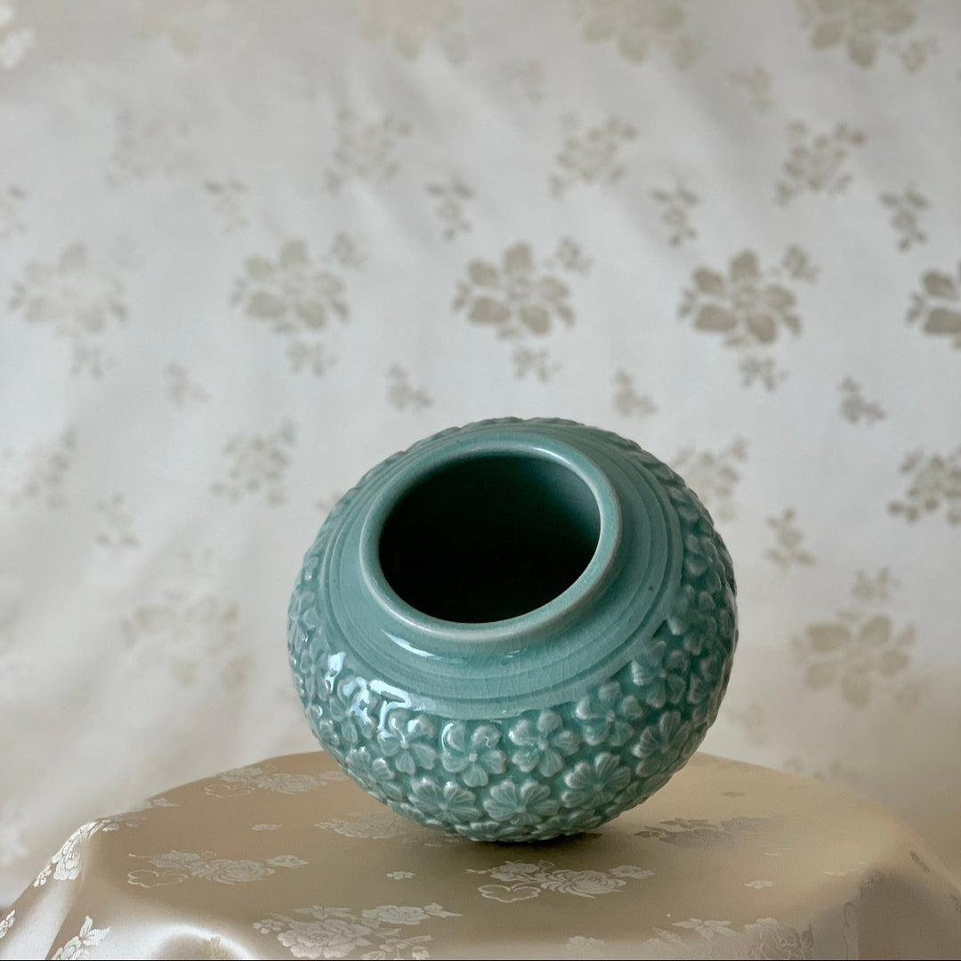 Celadon Vase with Plum Blossom Pattern with Lid