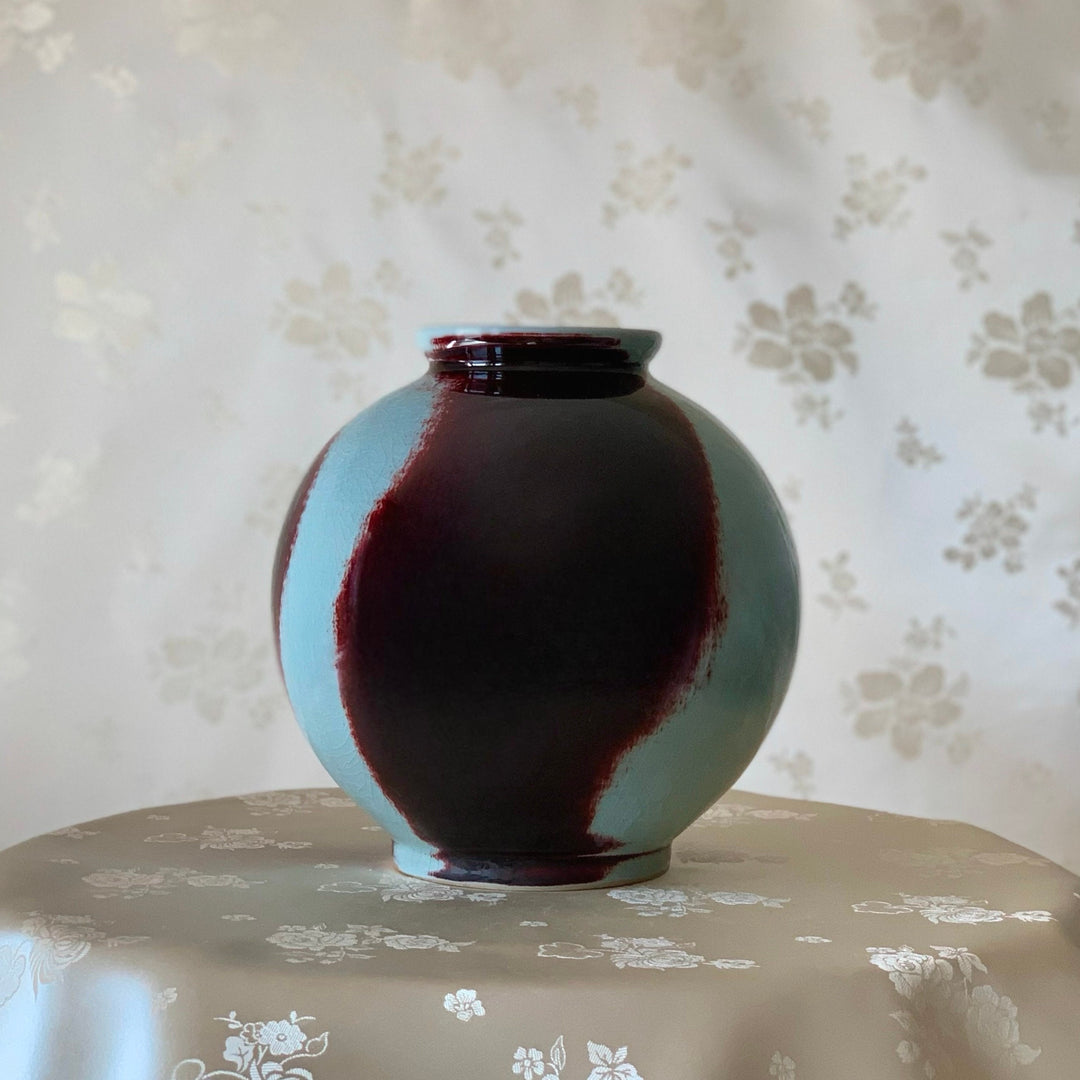 Copper Glazed Porcelain Vase: Fire-Formed Pattern (동화 요변 호)