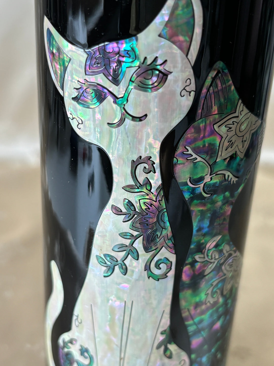 Mother of Pearl Black Stainless Thermal Bottle with Cats Pattern