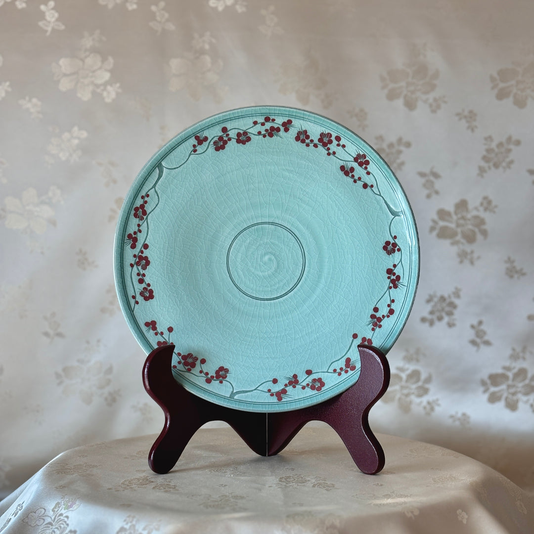 White Celadon Set of Plate and Vase with Plum Blossom Pattern