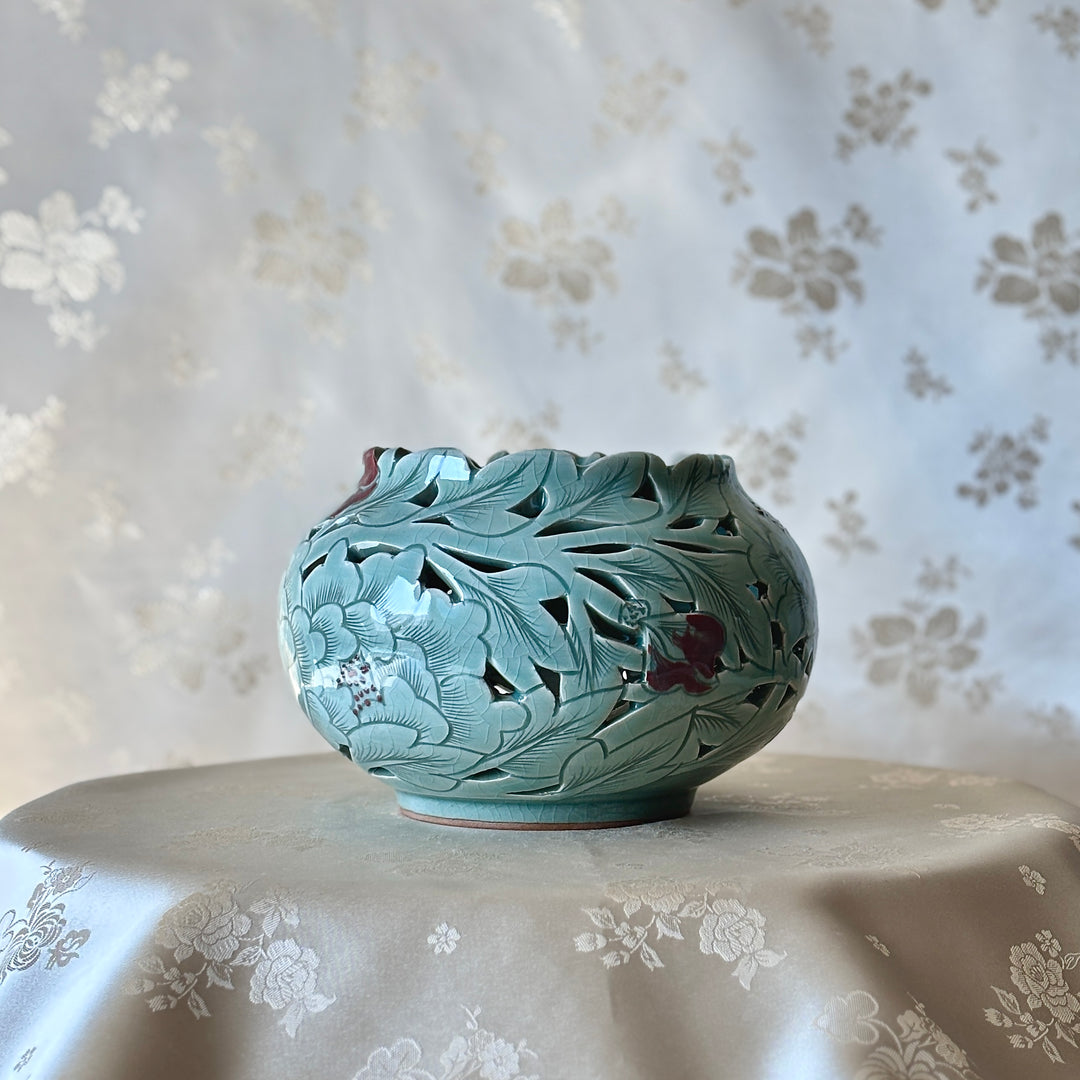 Celadon Openwork Vase with White Inlay: Peony Motif