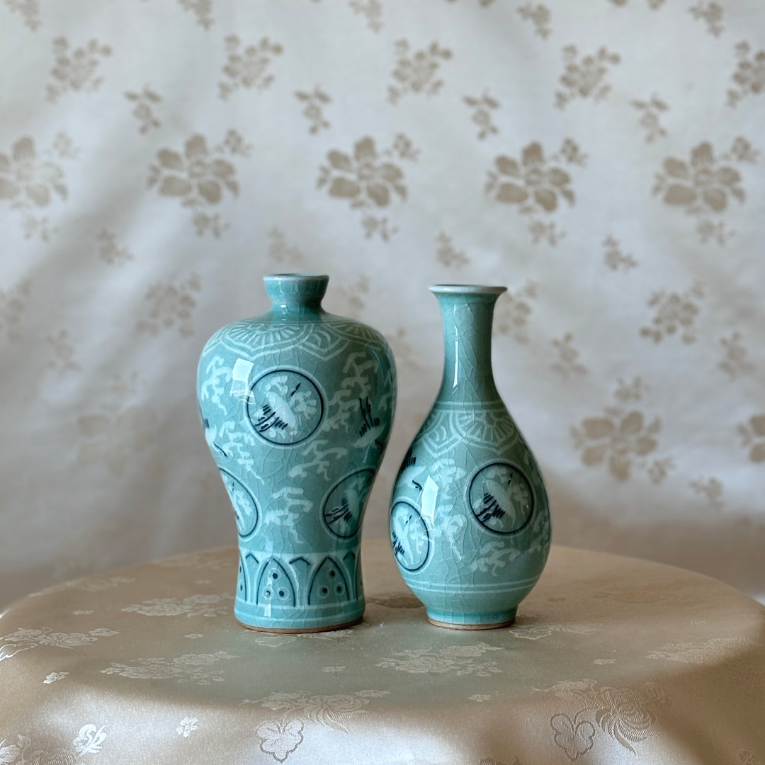 Celadon Vase Set with Inlaid Cloud and Crane Pattern